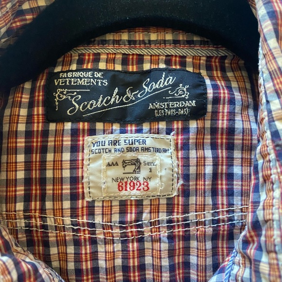 Scotch and Soda pearl snap shirt. - Picture 3 of 5